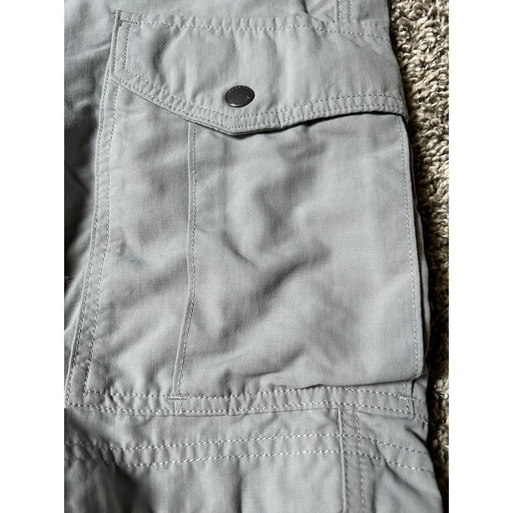 Duluth Trading Co. | Light Gray Cargo Shorts w/Elastic Waist Men's 40 Relax Fit